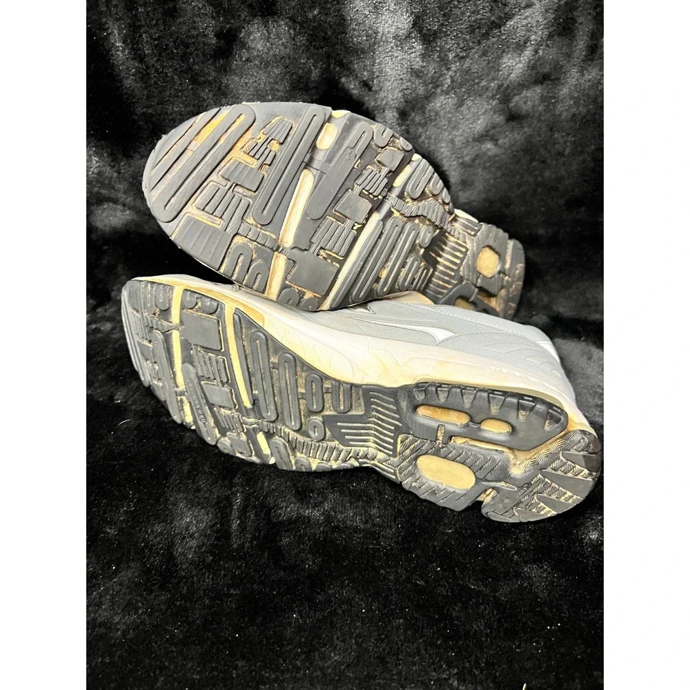 New Balance 2001 M2001TR Mens US 13 Sneakers Gray Lace Up Athletic Running Shoes